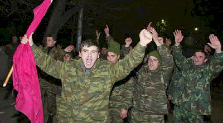 დასავლეთი რევოლუციურ  საქართველოს ფრთხილ ნდობას უცხადებს 