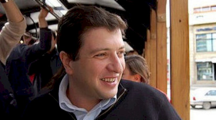 „ნაციონალური მოძრაობის“ ახალი ლიდერი ციხიდან გამოვიდა 